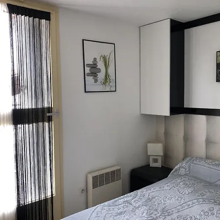 Apartment Cyprien T2 Mezzanine 4p Avec Parking, Belle Vue Lagune Et - Fr-1-793-11 *